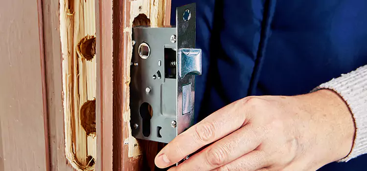 Garage Door Lock Replacement Lynn